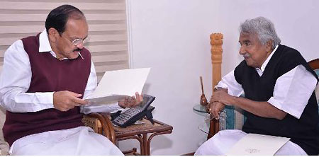 Kerala Chief Minister Oommen Chandy with Union Minister for Urban Development Venkaiah Naidu in Delhi on Thursday.